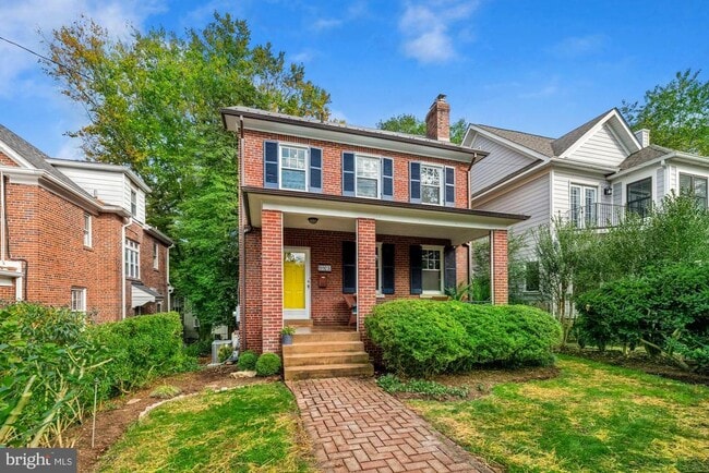 Primary Photo - 5923 33rd St NW
