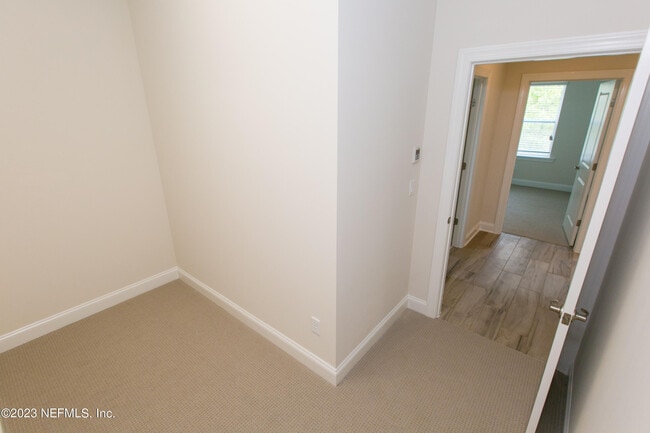 Building Photo - 136 Oyster Bay Way