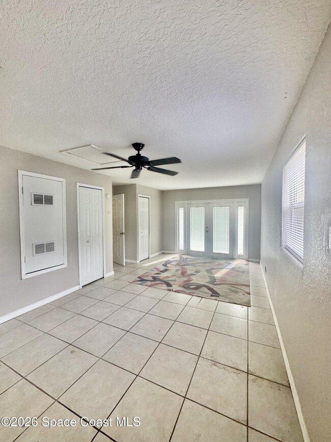 Building Photo - 2444 Victor Rd