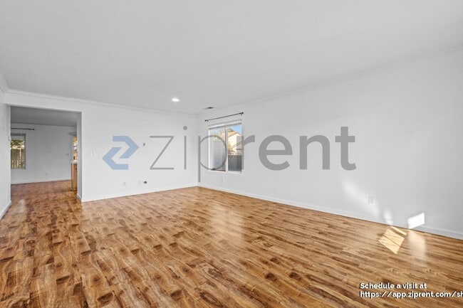 Building Photo - 8635 Lott St