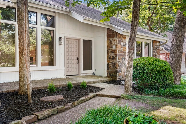 Building Photo - 8747 S 68th E Ave