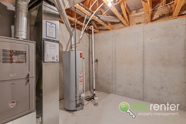 Building Photo - Beautiful 4 Bedroom 3 Bath | Goddard School District