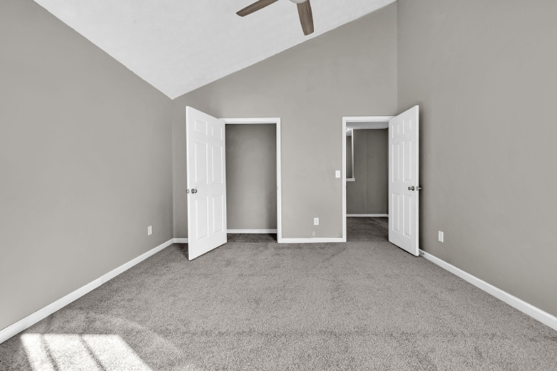 Building Photo - 732 Shadow Lake Dr