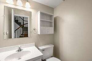 Building Photo - 1255 Huntington Dr