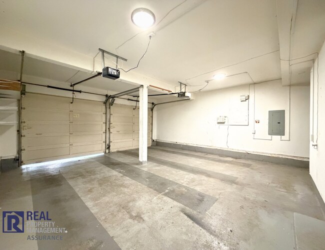 Building Photo - 9085 SW Trigger Ct