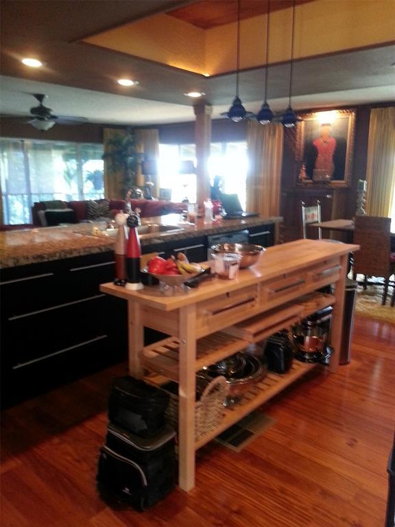 Building Photo - 21010 Stillwood Ct