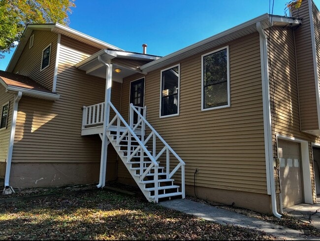 Building Photo - 1601 Cumberland Trce