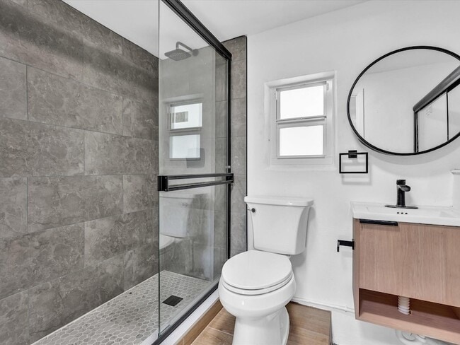 Building Photo - 6661 Meade St