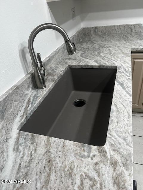 Building Photo - 7840 E Camelback Rd