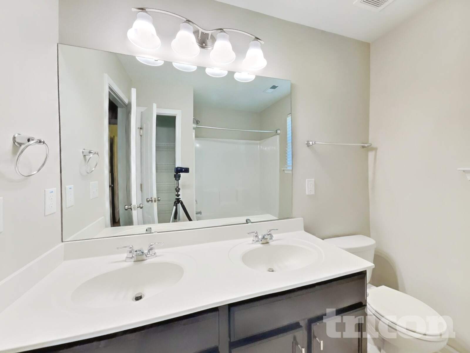 Building Photo - 64 Crew Clb Ct