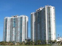Building Photo - 2641 N Flamingo Rd