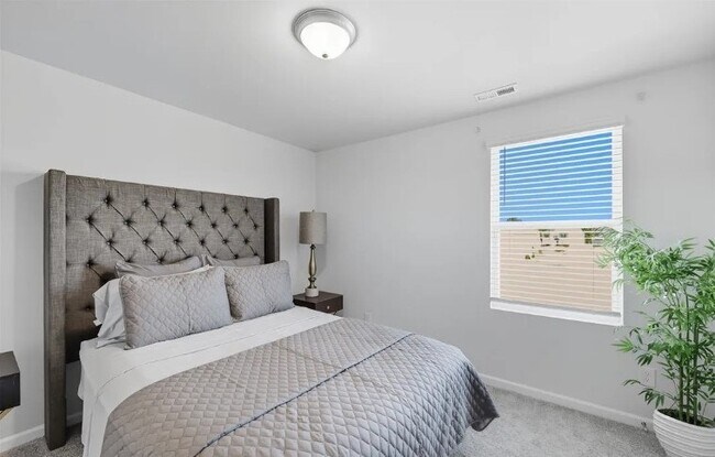 Building Photo - 112 Arlington Dr