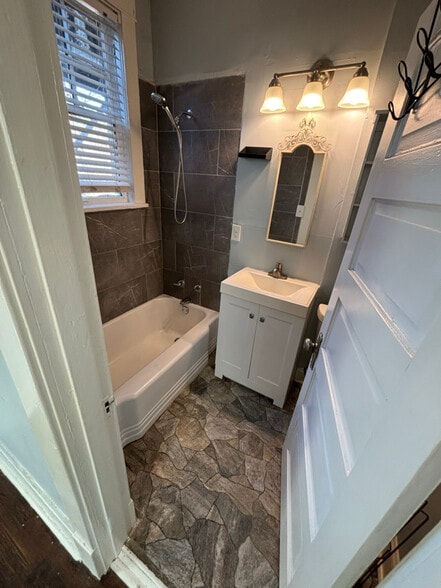 Building Photo - 159 N Belvedere Blvd