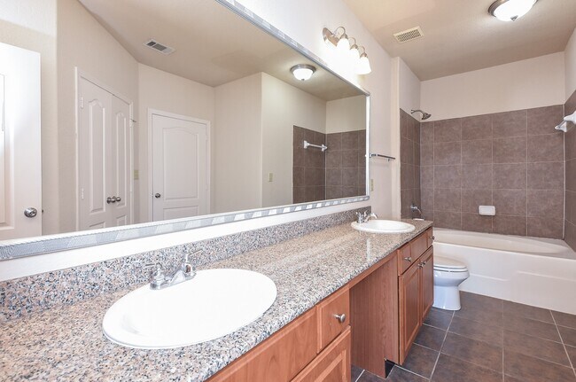 Building Photo - 1711 Old Spanish Trl