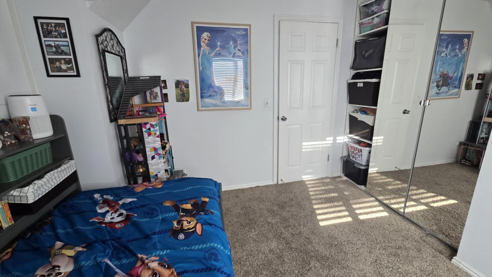 3rd bedroom with custom closet and full length mirrors - 2504 W Pine Needle Pl