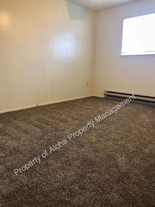 Building Photo - 10488 W Seneca Dr