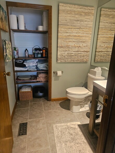 Building Photo - 3133 Rivermill Dr