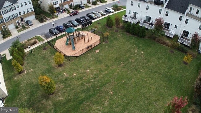 Building Photo - 8418 Kendall Ct