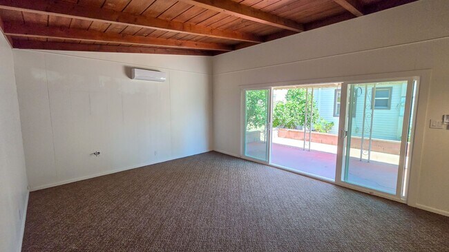 Building Photo - 6727 Boer Ave