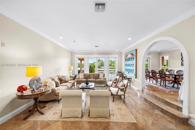 Building Photo - 600 Marquesa Dr