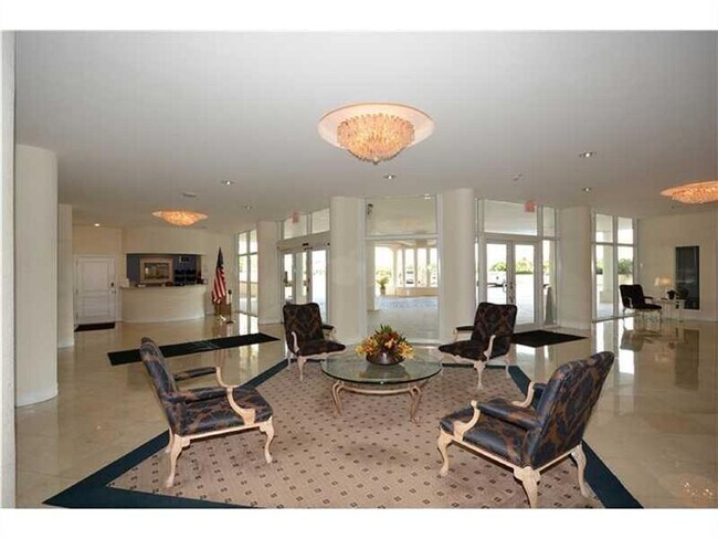 Building Photo - 1 Las Olas Cir