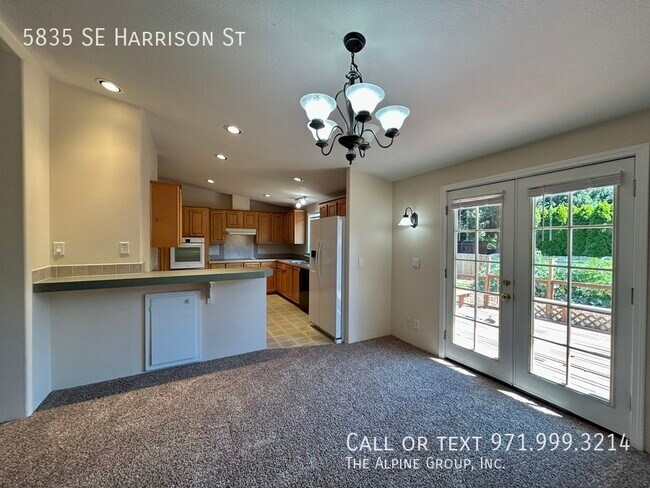 Building Photo - 5835 SE Harrison St