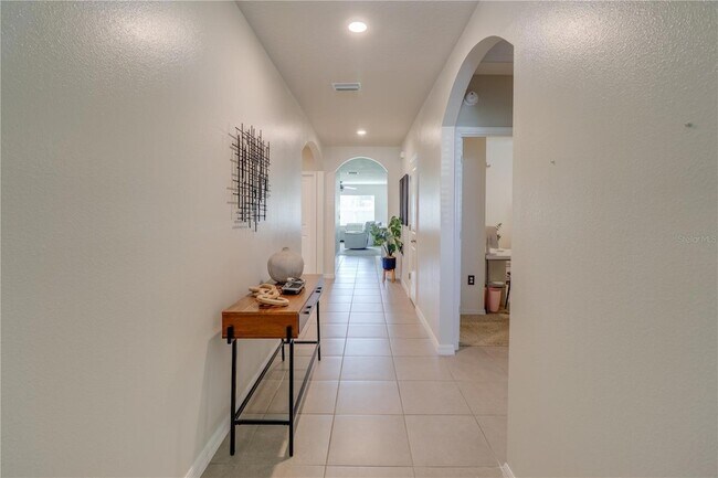 Building Photo - 4940 SW 97th Pl