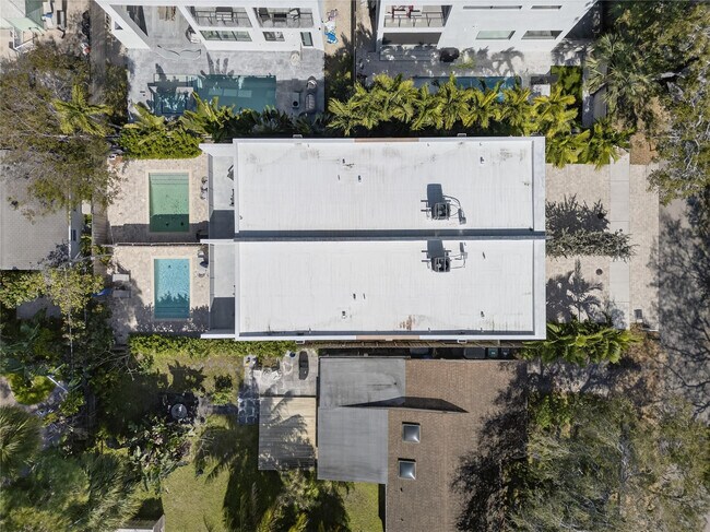 Building Photo - 811 SW 10th Terrace