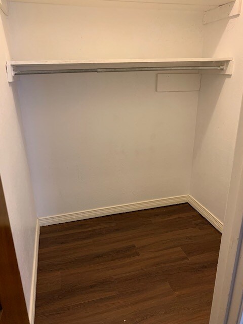 Building Photo - 209 Pine St