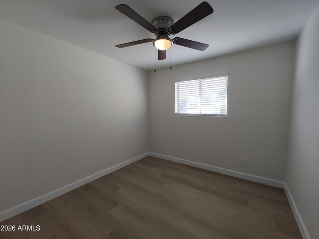 Building Photo - 2316 E Karen Dr