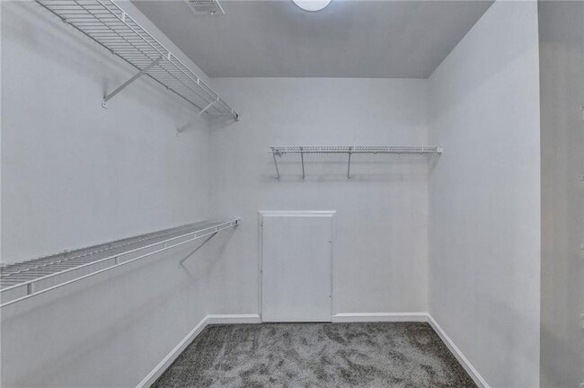 Building Photo - 3460 Maple Terrace Dr