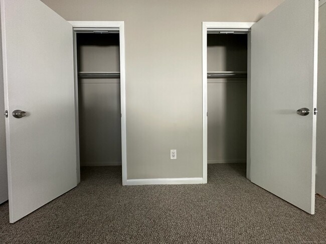 Building Photo - 26 Couch St