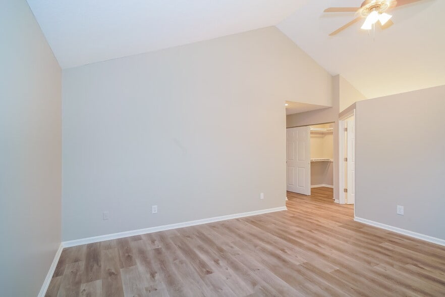 Building Photo - 8633 Buffalo Ridge Dr