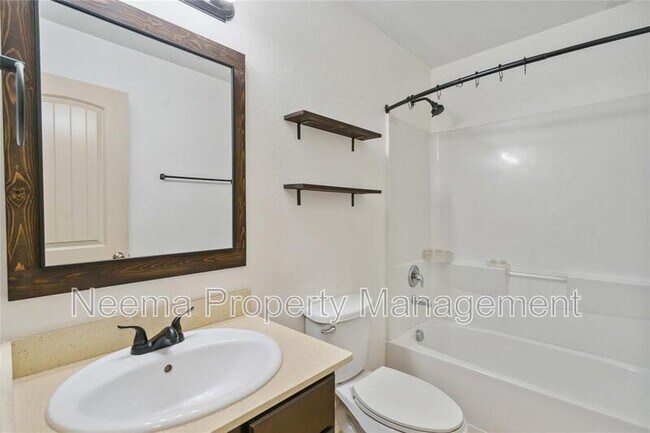 Building Photo - 7218 Alava Dr