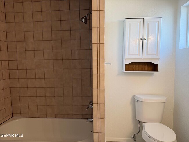 Building Photo - 293 Atlantic Rd