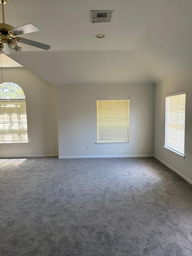 Building Photo - 14930 Cabin Run Ln