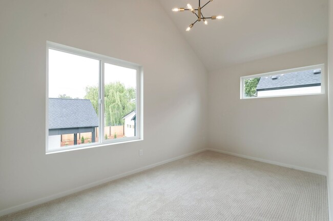 Building Photo - Beautiful new construction home in Pacific...