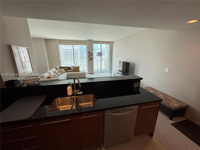 Building Photo - 253 NE 2nd St