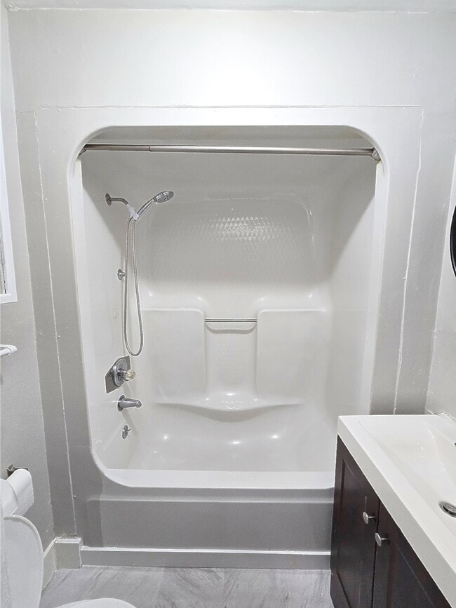 Building Photo - 2812 St Emanuel St