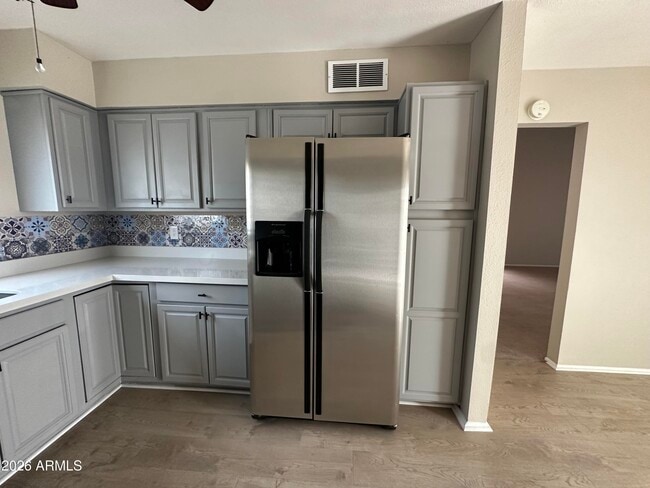 Building Photo - 3029 W Sierra St