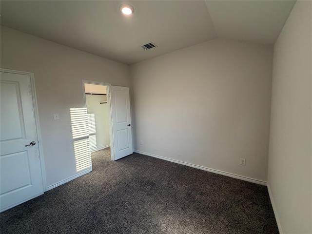 Building Photo - 2025 Buffalo Hill Dr