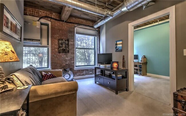 Building Photo - 145 Canal St