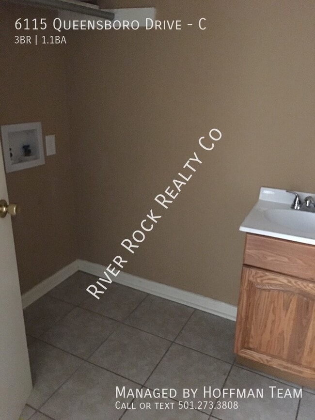 Building Photo - 6115 Queensboro Dr