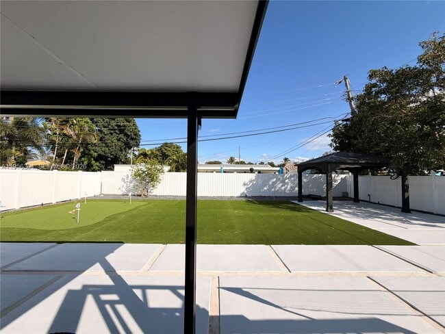 Building Photo - 2340 SW 42nd Way