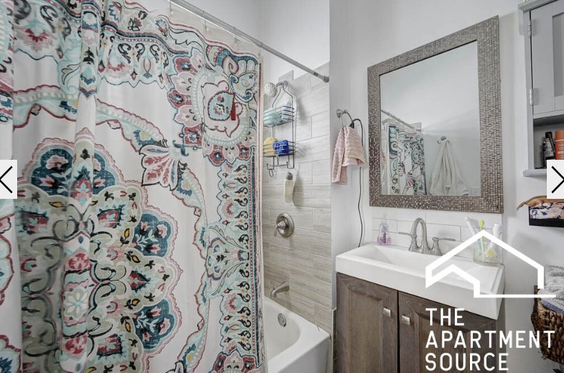 Building Photo - 2732 W Chicago Ave