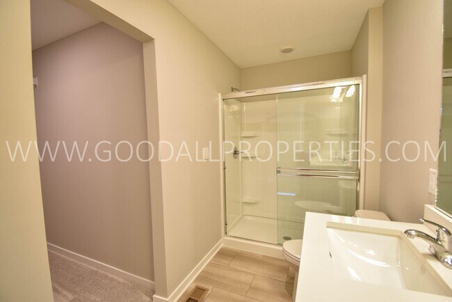 Building Photo - 3-Bedroom, 3-Bath Ranch Home in Waukee with Finished Basement & Pond Views