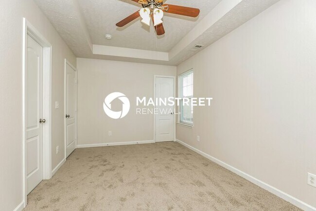 Building Photo - 3 Bedroom Pet-Friendly Home in La Vergne, TN with Main Street Renewal