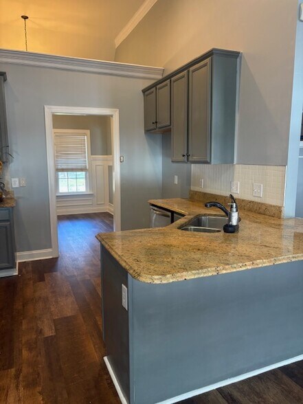 Building Photo - 2883 Victoria Falls Dr