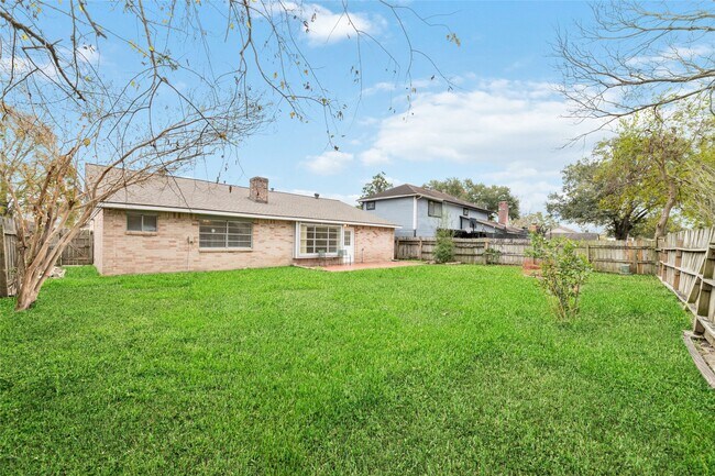 Building Photo - 10410 Rancho Bernardo Ln