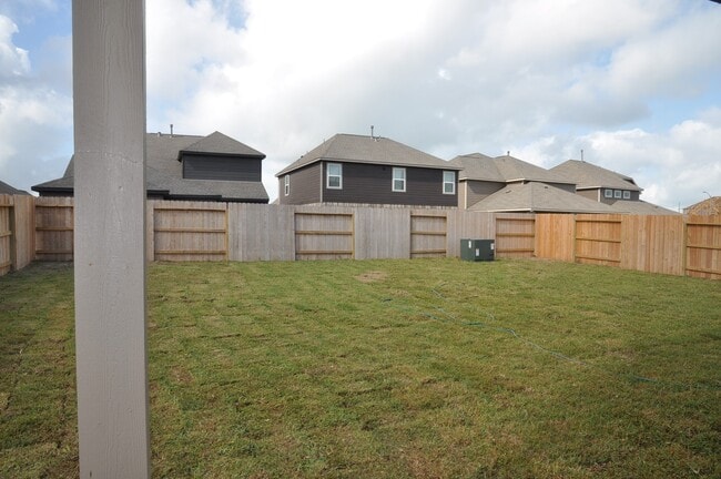 Building Photo - 32327 Melbrooke Dr